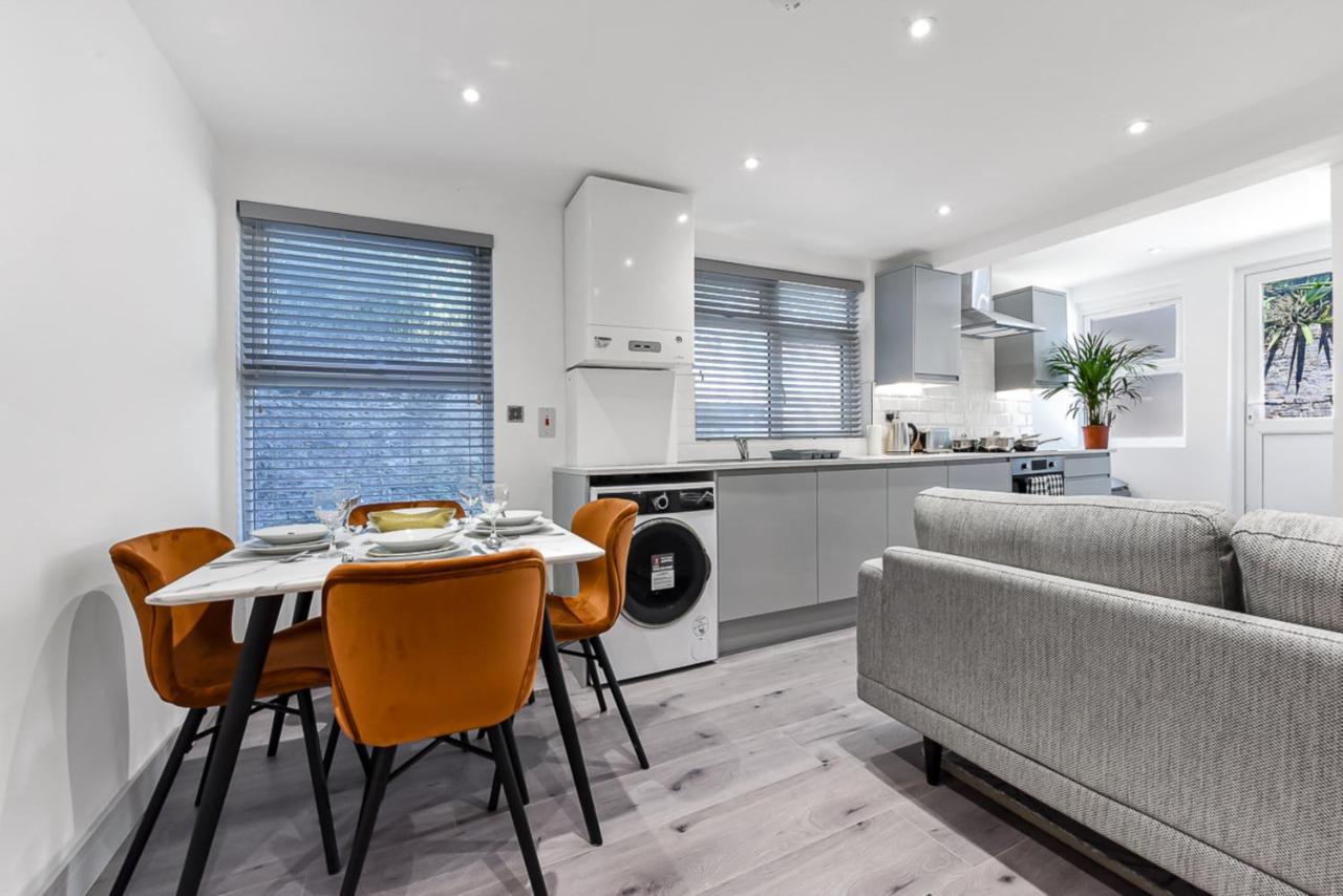 Lovely 2 Bedroom Apartment In Greater London Exterior photo