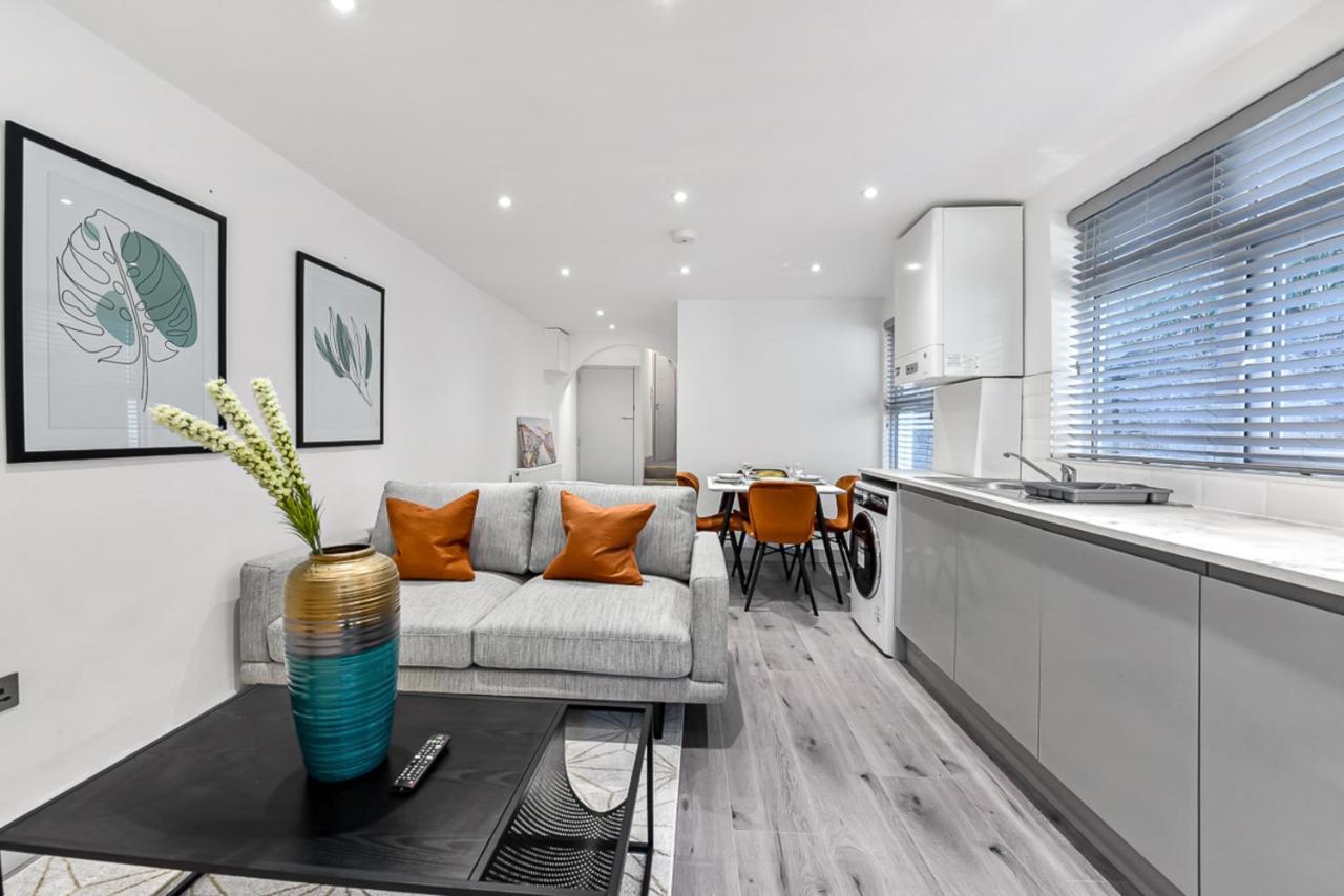 Lovely 2 Bedroom Apartment In Greater London Exterior photo